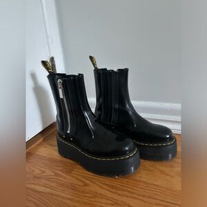 Dr. Martens 2976 Max Platform Chelsea Boot